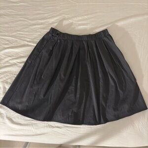 Chic Black Pleated Skirt